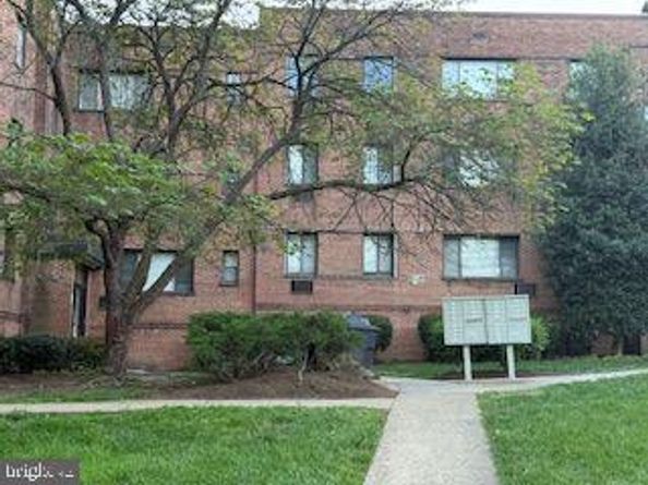 4715 1st Street SW 302, Washington DC 20032