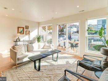 318 Webster Street NW