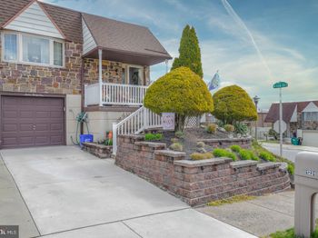 1231 Hemlock Drive