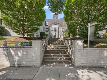 16 17TH Street NE