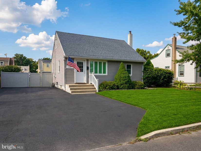 3519 Carnarvon Avenue, Bristol PA 19007