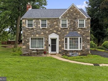 124 Kingston Road