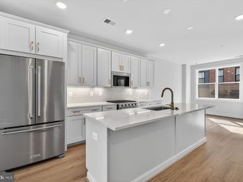 4973 Lachlan Mews