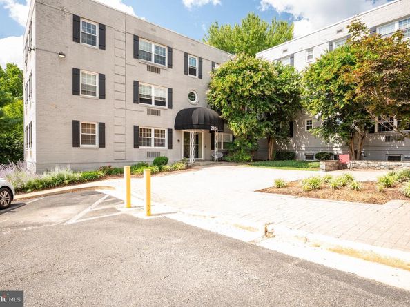 2026 N Vermont Street 301, Arlington VA 22207