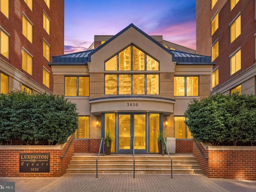 3830 9TH Street N 609E, Arlington VA 22203