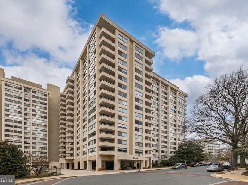 5500 Friendship Boulevard 2112N, Chevy Chase MD 20815