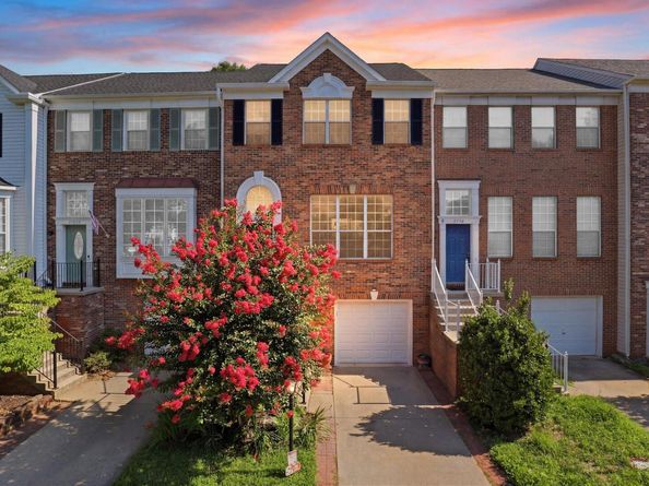 47606 Watkins Island Square, Sterling VA 20165