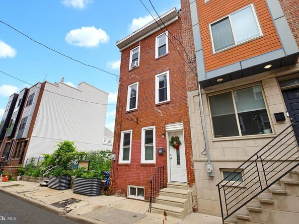 715 Emily Street, Philadelphia PA 19148