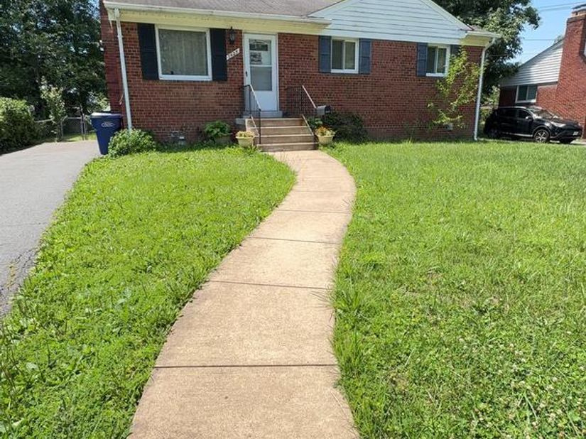 7425 Marc Drive, Falls Church VA 22042