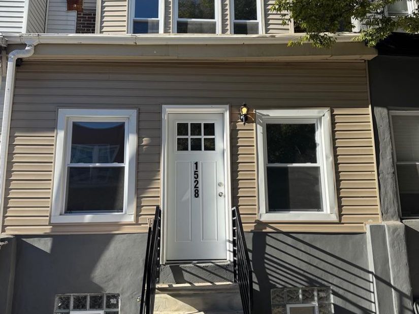 1528 S Vogdes Street, Philadelphia PA 19143