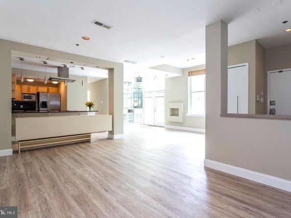 306 Cherry Street 1R, Philadelphia PA 19106