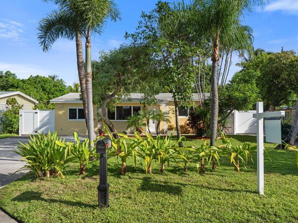 607 W Perry Street, Lantana FL 33462