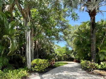 216 SE Atlantic Drive