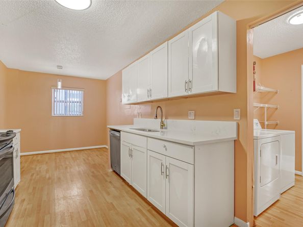 6850 10th Ave 101, Lake Worth FL 33467