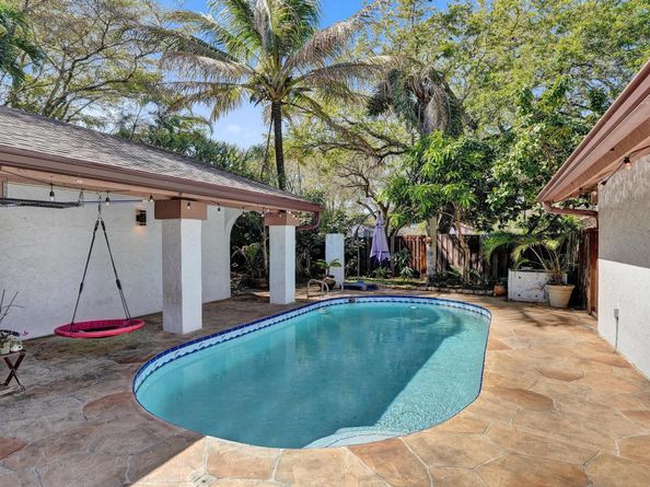 43 Birch Drive, Cooper City FL 33026