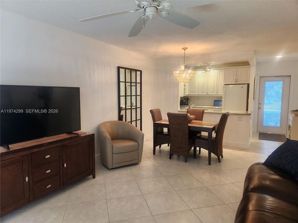 5101 NW 34th Street 101, Lauderdale Lakes FL 33319
