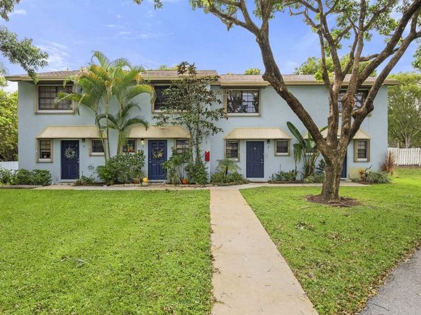 406 N Cypress Drive 2, Tequesta FL 33469