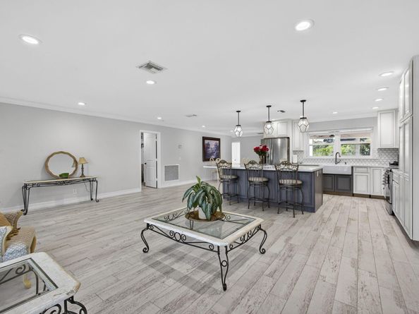 16490 Rustic Road, Wellington FL 33470