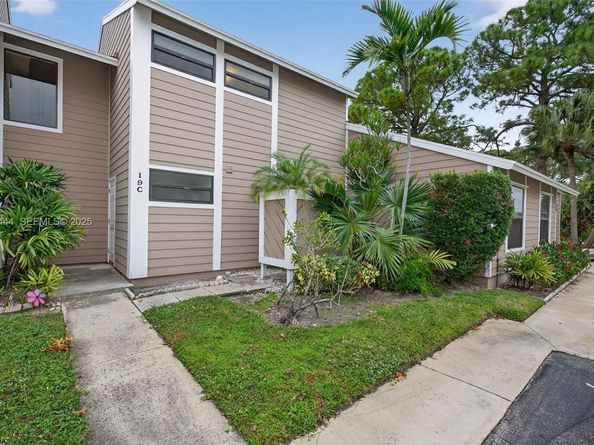 707 Stonewood Court 19C, Jupiter FL 33458