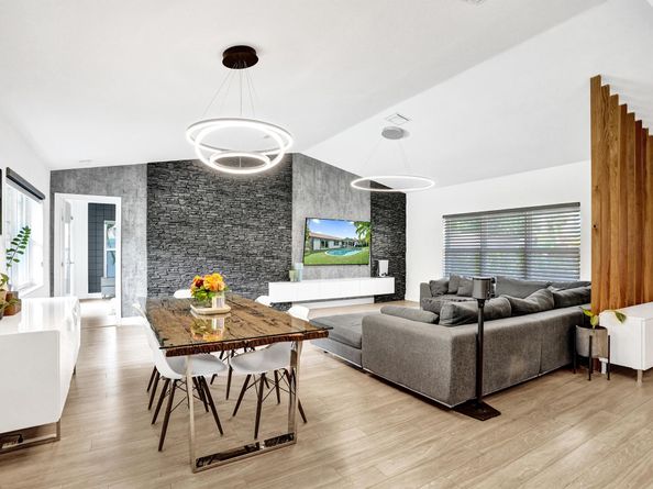 809 SE 13th Court, Deerfield Beach FL 33441