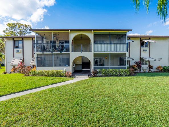 3487 La Palmas Court D1, Greenacres FL 33463