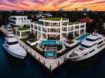 525 Isle Of Capri Drive