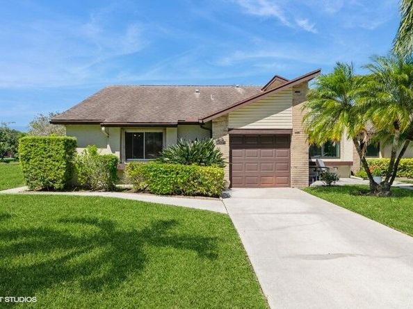 148 Village Walk Drive 24, Royal Palm Beach FL 33411