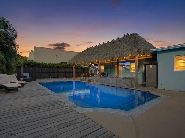 4221 NE 13th Ave, Oakland Park FL 33334