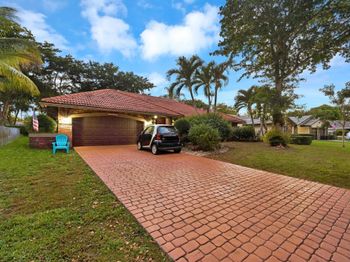 8622 NW 49th Drive