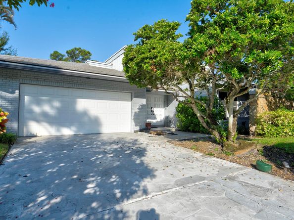 634 W Lakewoode Circle, Delray Beach FL 33445