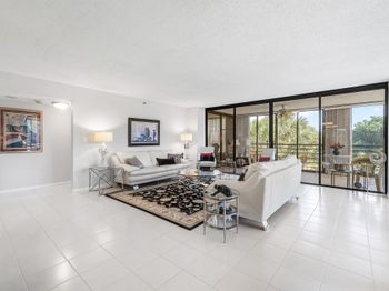 7572 Regency Lake Drive