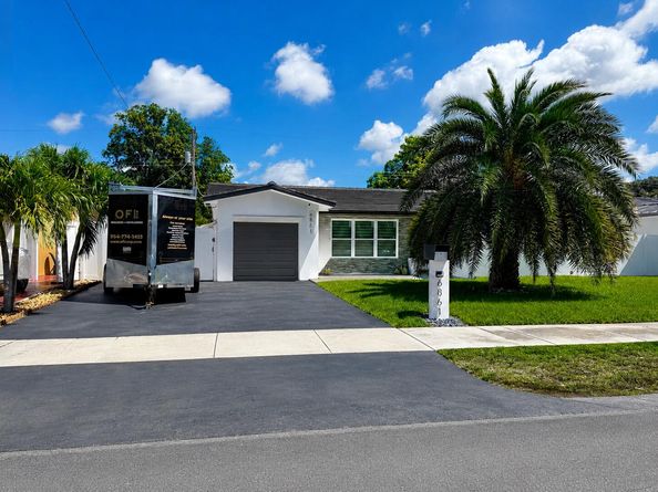6861 Park Street, Hollywood FL 33024