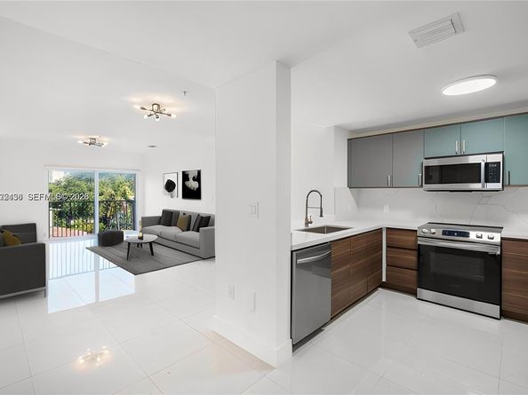 2280 SW 32nd Avenue 201, Miami FL 33145
