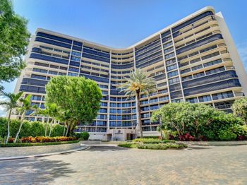 4740 S Ocean Boulevard S