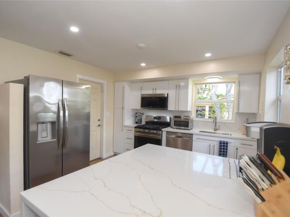 981 SW 32nd St, Fort Lauderdale FL 33315