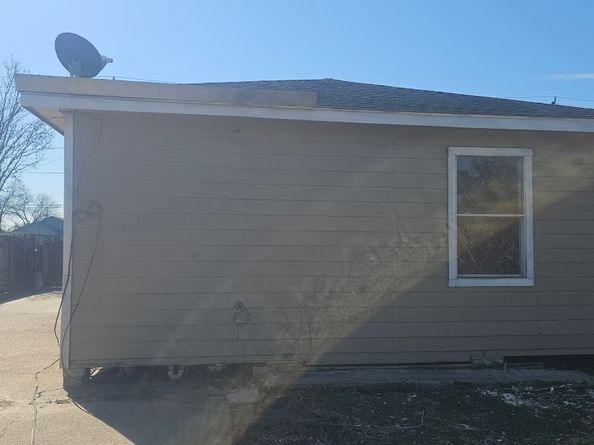 2301 Caplin Street, Houston TX 77026