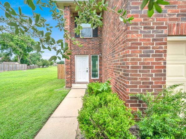 12818 Regg Drive, Houston TX 77045