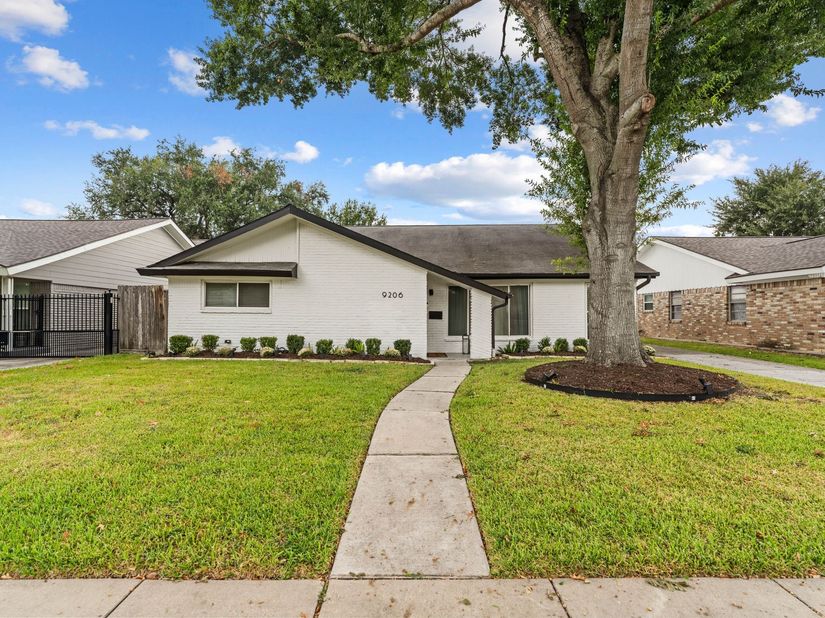 9206 Kapri Lane, Houston TX 77025