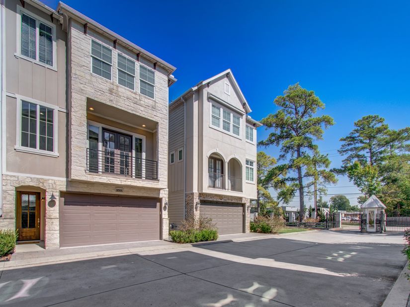 10908 Upland Retreat Drive, Houston TX 77043