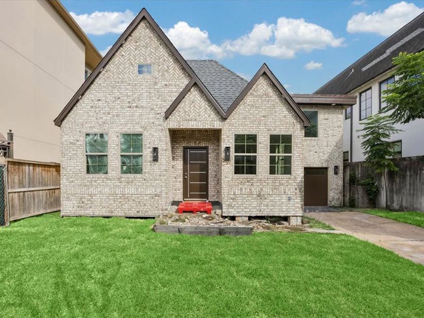 2123 Kingston Street, Houston TX 77019