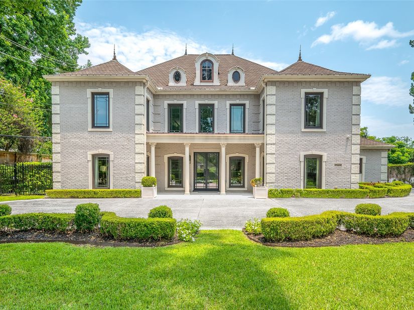 960 Kirby Drive, Houston TX 77019