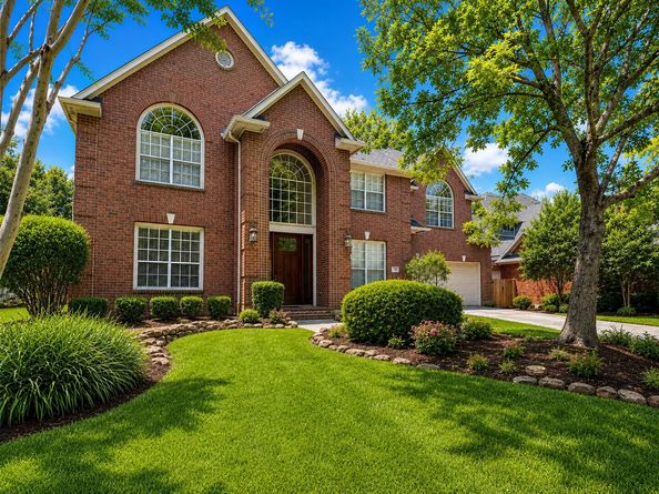 19 Bentgrass Place, The Woodlands TX 77381