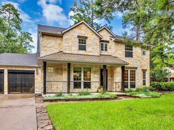 2 Glistening Pond Place