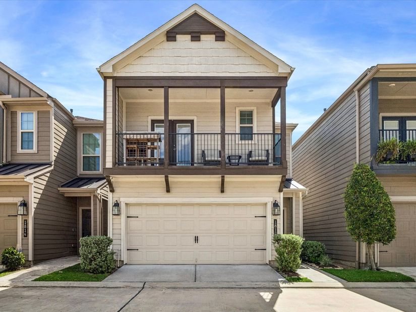 1812 Agoura Hills Drive, Houston TX 77080