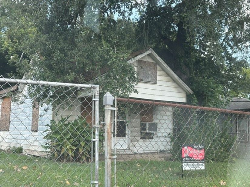 4421 Leffingwell Street, Houston TX 77026