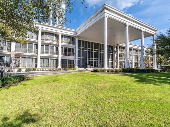 5050 Ambassador Way 218, Houston TX 77056