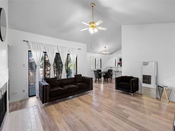 3500 Tangle Brush Drive