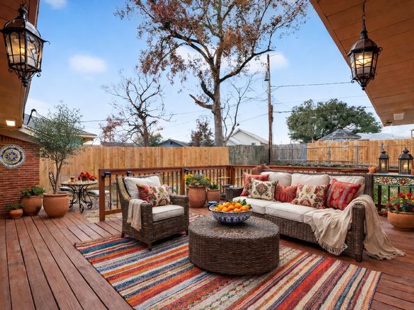 515 Maple Way, Houston TX 77015