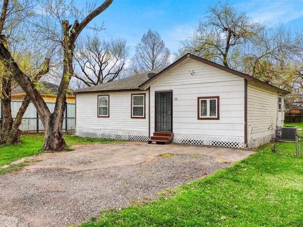 1114 Blackwood Avenue, Houston TX 77032