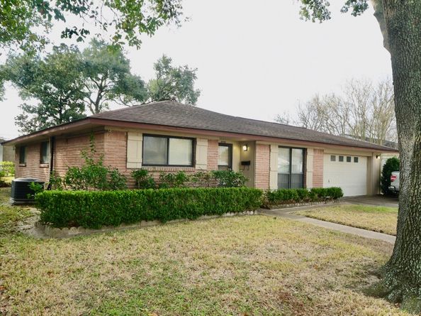 5703 Greencraig Drive, Houston TX 77035